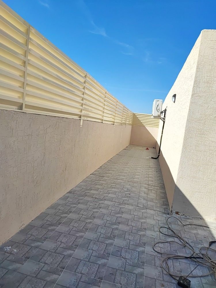 سواتر حديد في